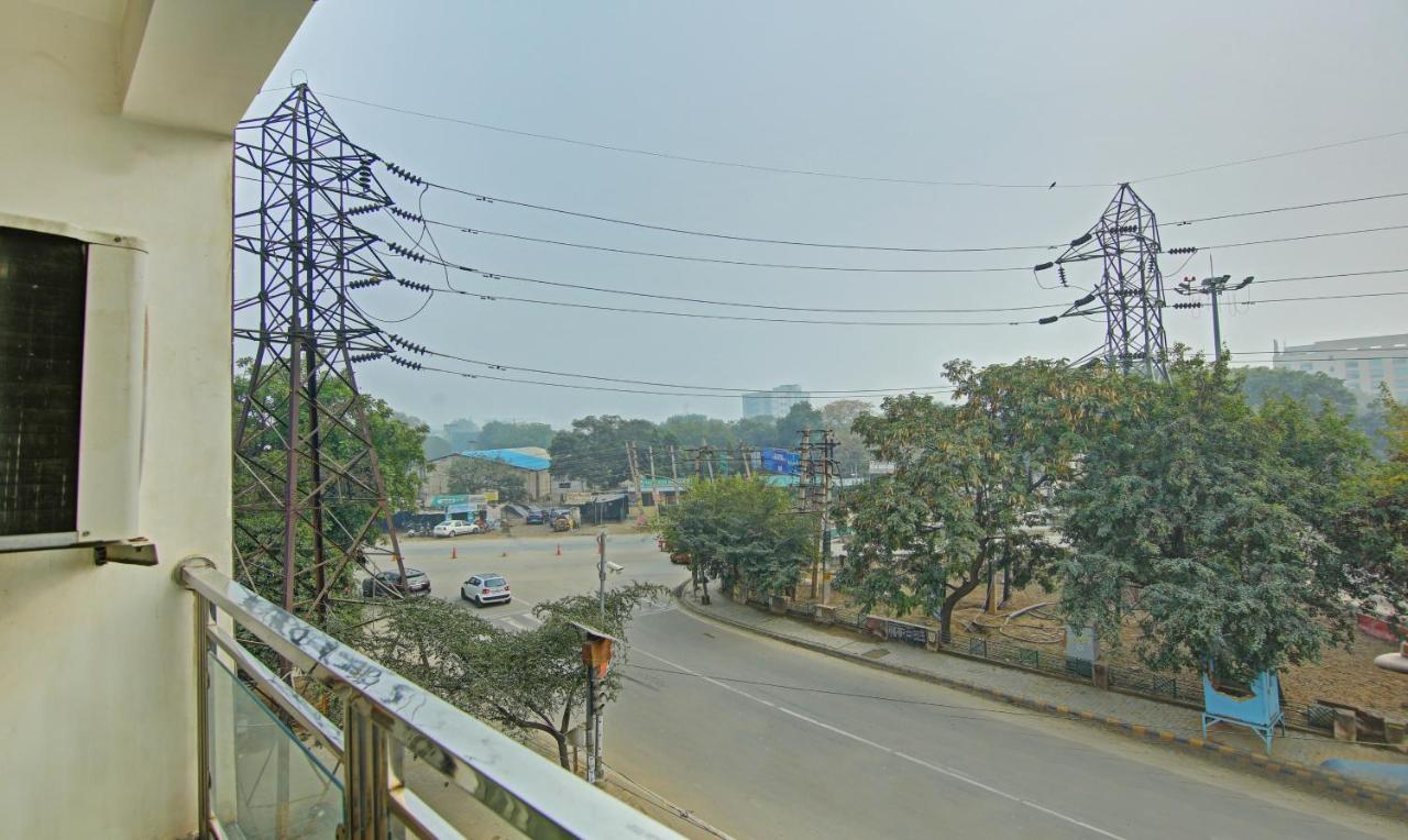 Itsy Hotels Nyra Gurgaon Exterior foto