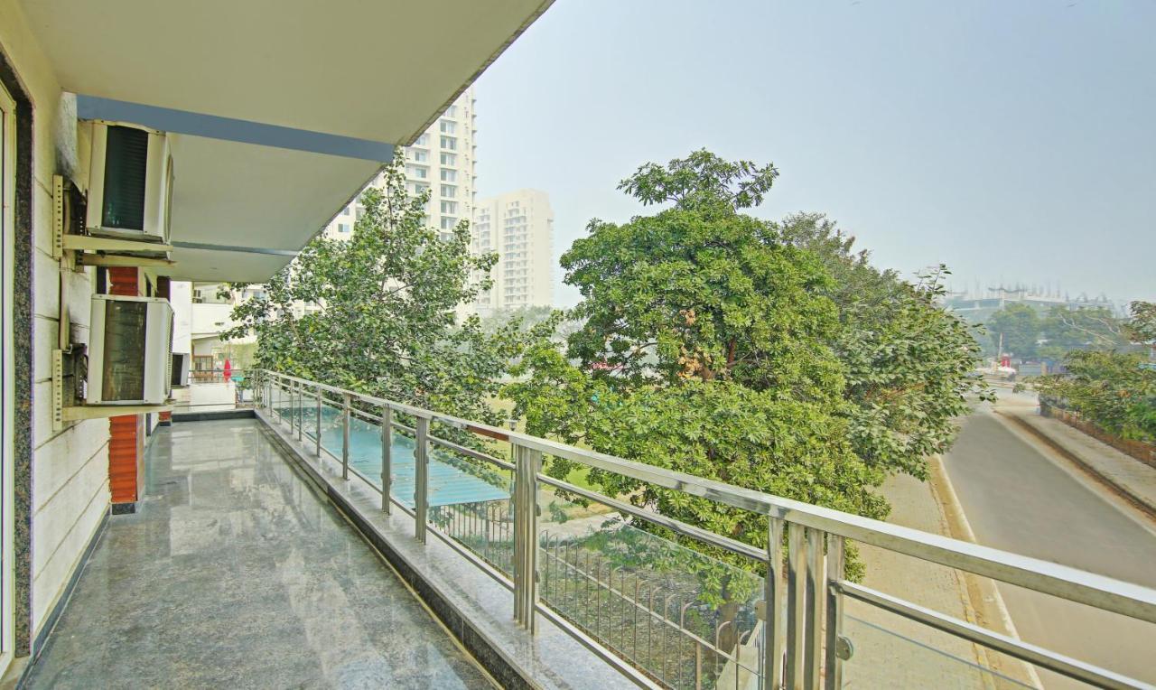 Itsy Hotels Nyra Gurgaon Exterior foto